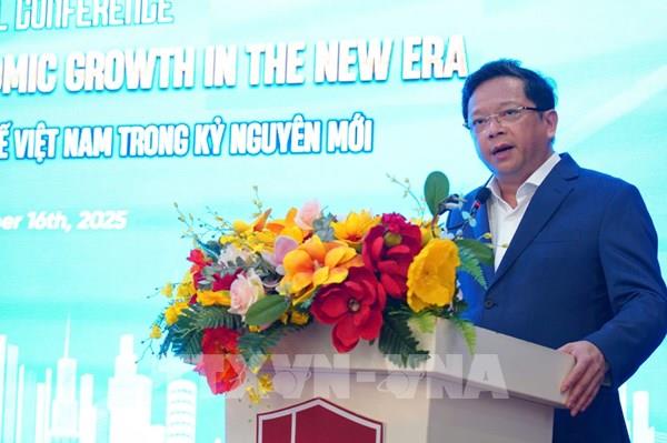 Kinh tế Việt Nam đang ở ngã rẽ phát triển quan trọng