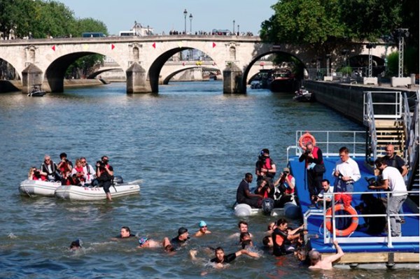 Pháp: Mô hình tắm sông “nở rộ” hậu Olympic Paris 2024