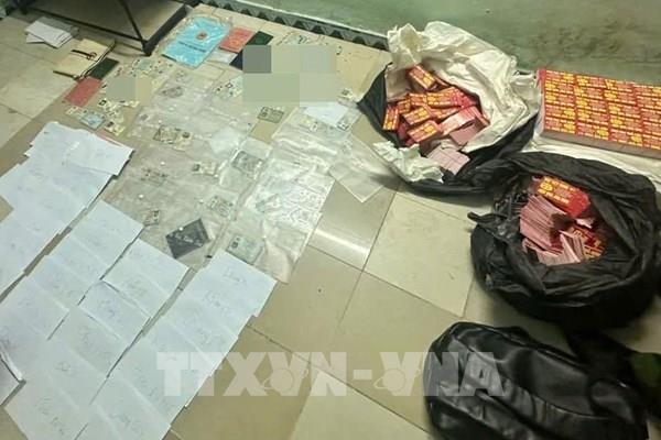 Khởi tố nhóm đối tượng cho vay với lãi suất cao gấp hàng chục lần quy định