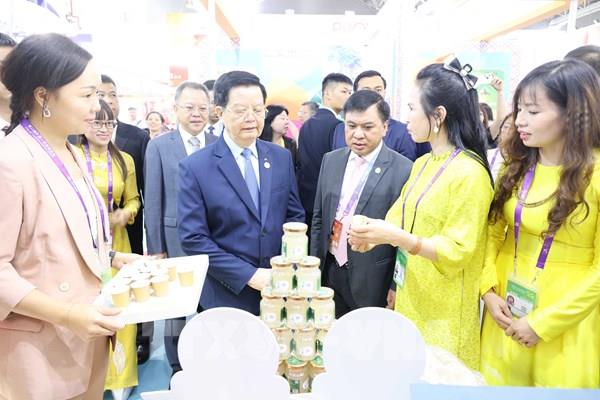 Phó Thủ tướng Mai Văn Chính dự Hội nghị CAEXPO lần thứ 22 tại Trung Quốc