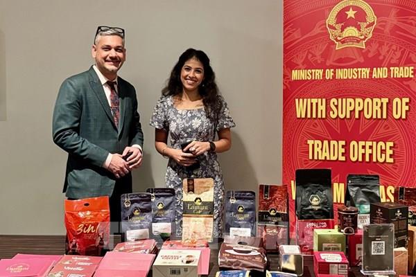 Mang hương vị cà phê Việt Nam đến gần hơn với thực khách Canada