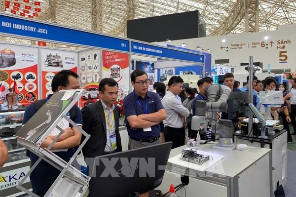 Công nghiệp hỗ trợ Việt Nam: Cơ hội bứt phá giữa thách thức