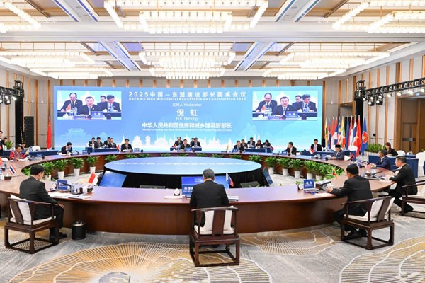 Việt Nam đề xuất 3 lĩnh vực hợp tác tại Hội nghị bàn tròn Bộ trưởng Xây dựng ASEAN - Trung Quốc