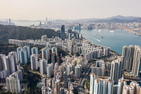 Hong Kong (Trung Quốc) cắt giảm lãi suất cơ bản lần đầu tiên trong năm 2025