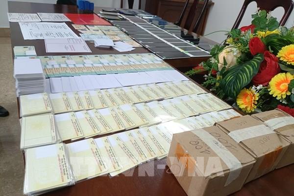 Triệt phá đường dây làm giả giấy tờ quy mô lớn