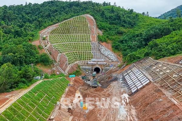 Nhiều khăn khó khi cải tạo hầm đường sắt Bắc Nam qua đèo Khe Nét