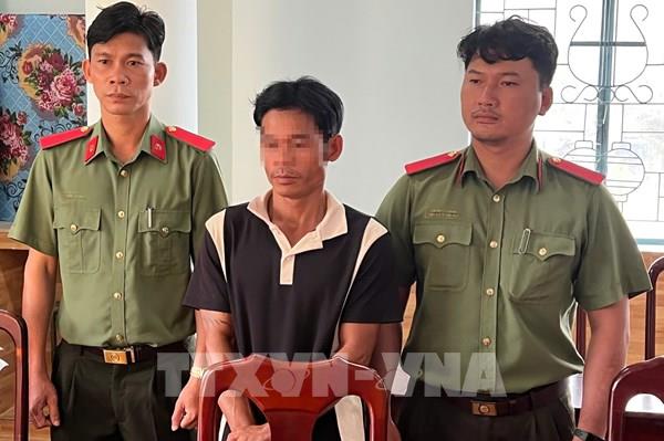 Khởi tố đối tượng tổ chức cho người khác xuất cảnh trái phép