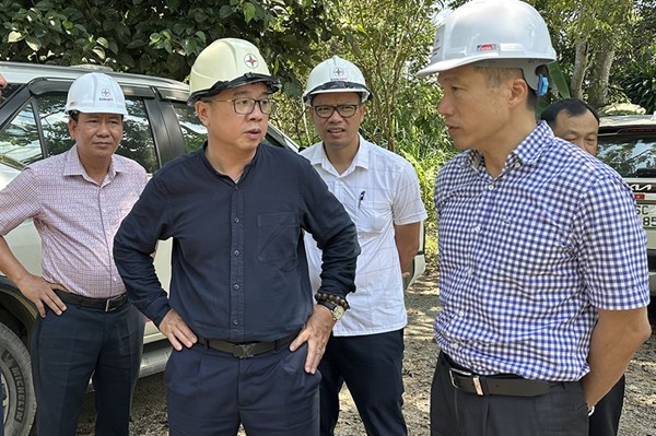 Tổng giám đốc EVNNPT đôn đốc tiến độ Dự án đường dây 220kV Than Uyên