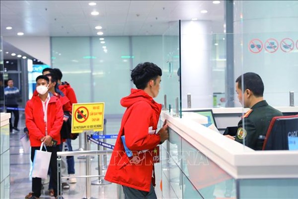 Giảm thời gian cấp Giấy miễn thị thực