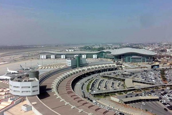 Cường quốc dầu mỏ tăng cường kiểm soát ngoại tệ tại các sân bay