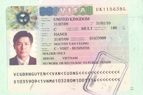 Anh xem xét bỏ phí thị thực dành cho nhân tài toàn cầu