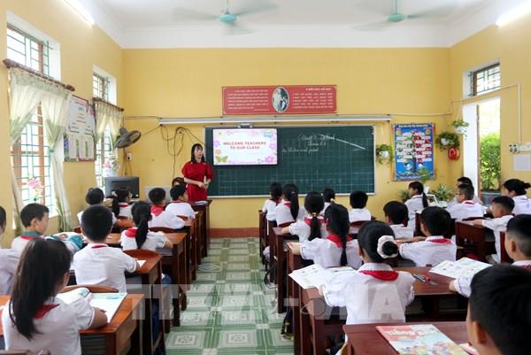 Quy định mới về tiền lương dạy thêm giờ của giáo viên