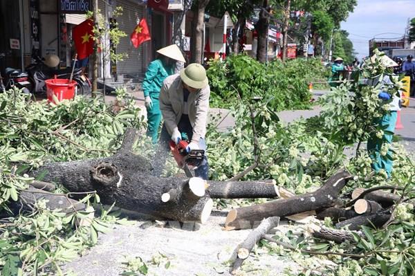 Bộ Xây dựng triển khai nhiều giải pháp khẩn cấp ứng phó bão số 9