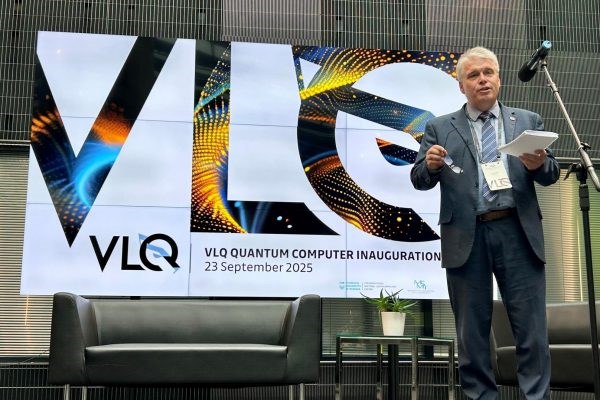 Châu Âu đưa vào sử dụng máy tính lượng tử VLQ