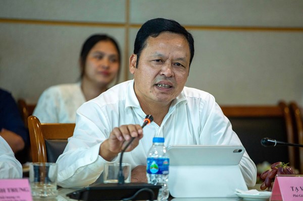 Kiểm soát không để rau "bẩn" vào trường học, siêu thị