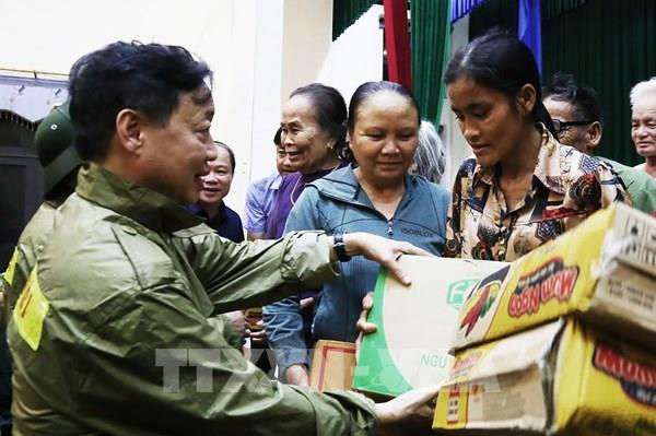 Phó Thủ tướng Trần Hồng Hà kiểm tra công tác ứng phó bão số 10 tại Hà Tĩnh