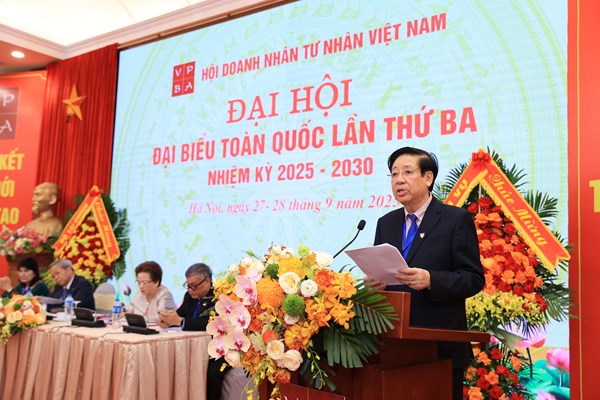 Gần 200 doanh nhân dự Đại hội Hội Doanh nhân Tư nhân Việt Nam lần thứ III