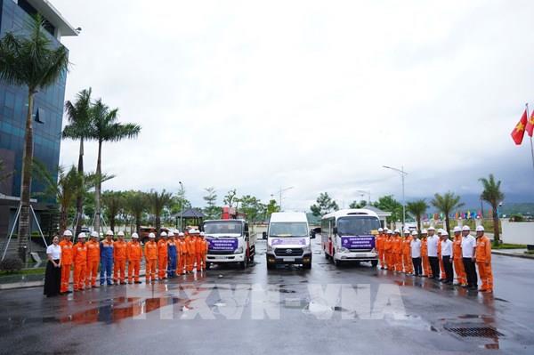 Điện lực Tuyên Quang hỗ trợ Nghệ An khắc phục hậu quả bão số 10