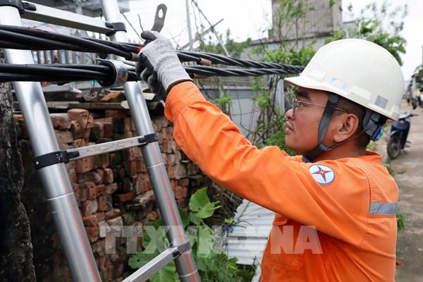Gần 3 triệu khách hàng Điện lực miền Bắc ảnh hưởng