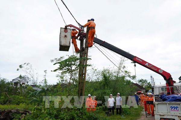 Bão số 10: Hơn 2,67 triệu khách hàng có điện trở lại