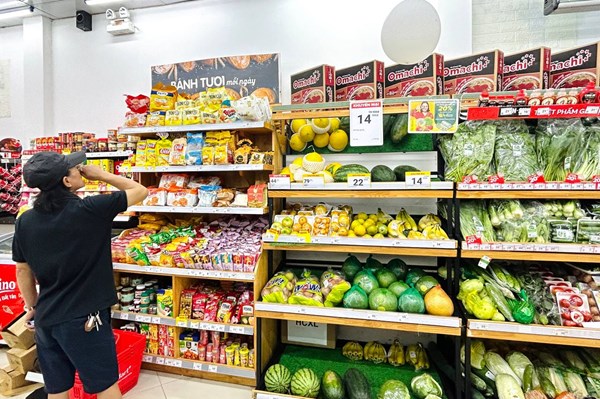 WinCommerce tăng nguồn cung thực phẩm tại các vùng mưa bão