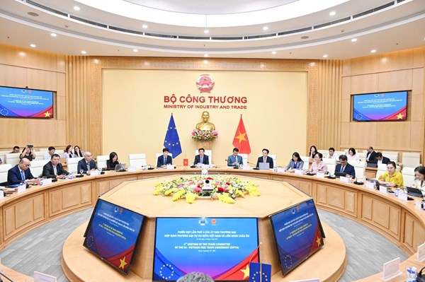 Việt Nam - EU sẽ lập Tổ công tác đặc biệt để tháo gỡ rào cản thương mại
