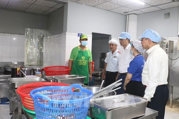 Vĩnh Long mạnh tay xử lý vi phạm an toàn thực phẩm