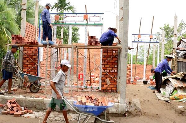 Vĩnh Long về đích sớm, khép lại nỗi lo nhà tạm, nhà dột nát