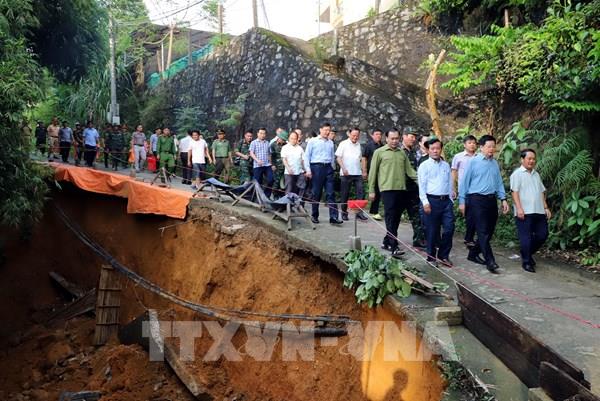Phó Thủ tướng Mai Văn Chính kiểm tra công tác khắc phục hậu quả mưa lũ tại Tuyên Quang