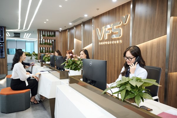 Thị trường chứng khoán sẽ chờ bùng nổ trong tháng 10 khi dòng tiền nội giữ lửa niềm tin