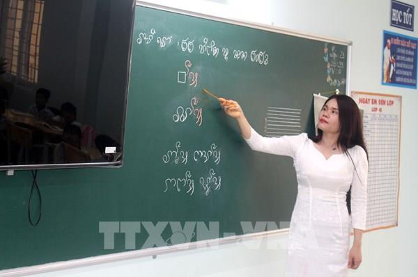 Dạy tiếng Chăm: Nhịp cầu gìn giữ bản sắc tại Lâm Đồng