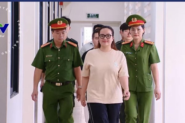Khởi tố Hoàng Thị Hường và 5 bị can