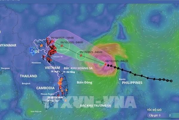 Thời tiết ngày 4/10: Bão số 11 tiếp tục tăng cấp