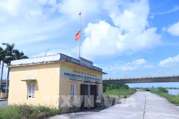 Đảm bảo an toàn đê điều khi nước sông Hồng dâng cao