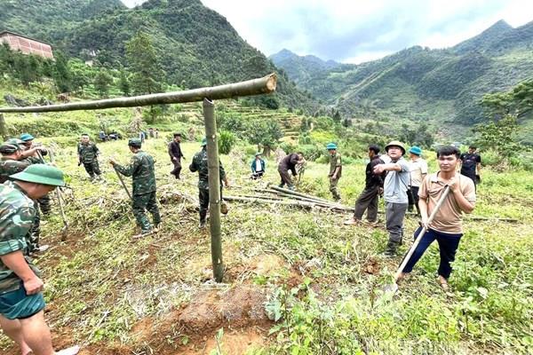Chủ động di dời 31 hộ dân ở Lũng Cú khỏi vùng nguy cơ sạt lở