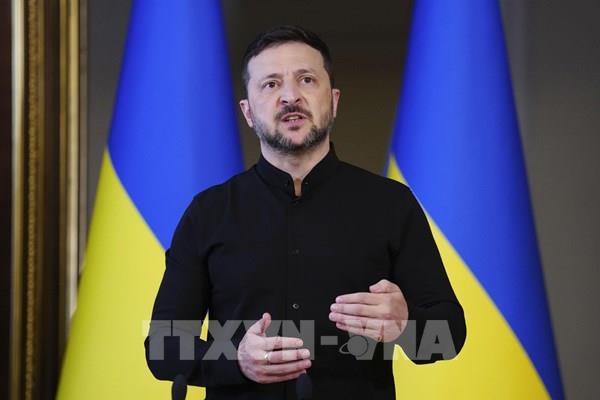 Tổng thống Ukraine đề xuất ngừng bắn trên không