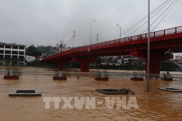 Lũ trên các sông Bắc Bộ và Thanh Hóa tiếp tục lên do vẫn còn mưa