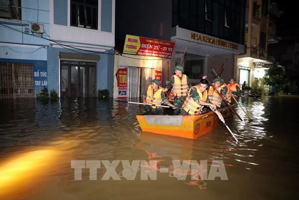 Xuyên đêm ở vùng “rốn lũ” Lạng Sơn