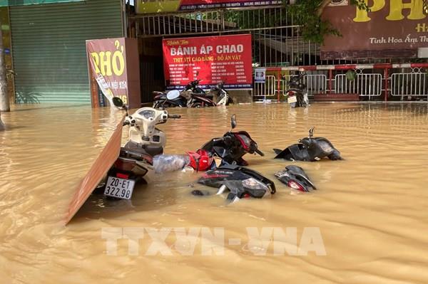 Sáng tình người giữa biển nước Thái Nguyên