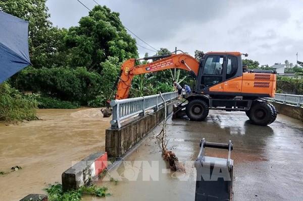 Hà Nội công bố tình huống khẩn cấp về sạt lở ở xã Yên Xuân