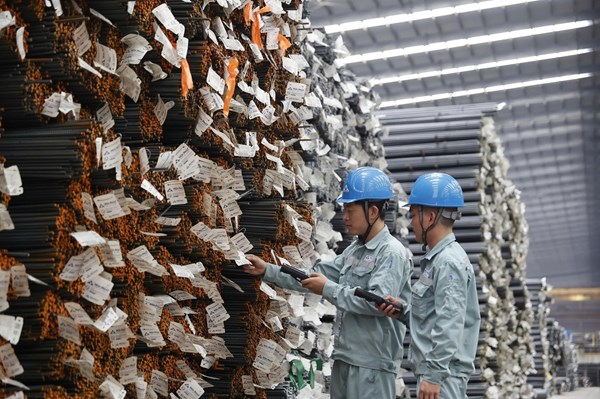 Sản lượng bán hàng thép của Hòa Phát tăng 23% trong 9 tháng