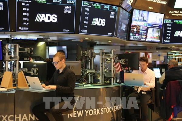 Chỉ số Dow Jones bứt tốc khi mùa báo cáo lợi nhuận bắt đầu sôi động