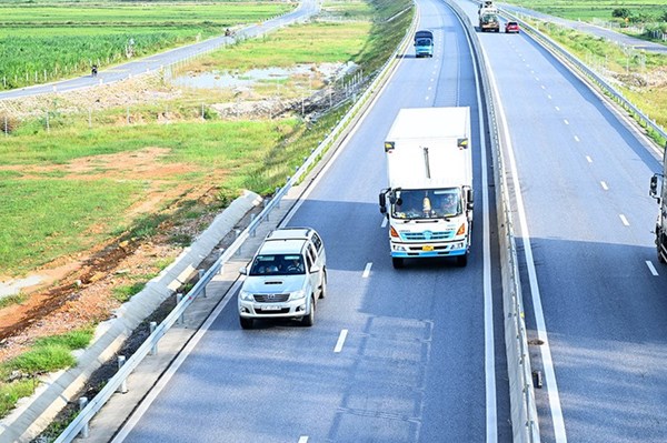 Củng cố hồ sơ, xử lý đối tượng ném đá xuống đường cao tốc Vũng Áng - Hàm Nghi