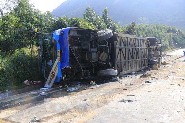 Vụ tai nạn nghiêm trọng tại Lào Cai: Do mất phanh nên tài xế chủ động đâm xe vào taluy dương