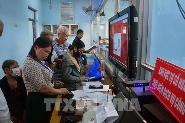 Đắk Lắk xem xét chế độ cho cán bộ bán chuyên trách thôi việc