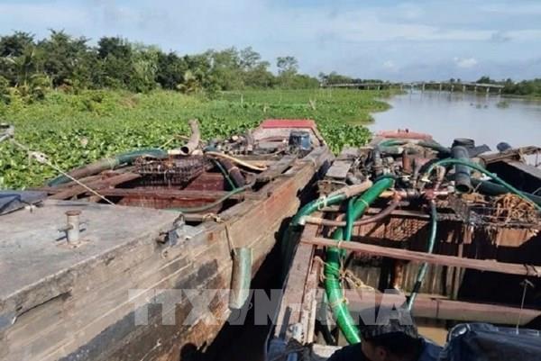 Đồng Tháp xử lý nghiêm nạn "cát tặc” hoành hành