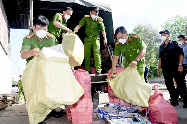 An Giang tăng cường chống buôn lậu, gian lận thương mại cuối năm