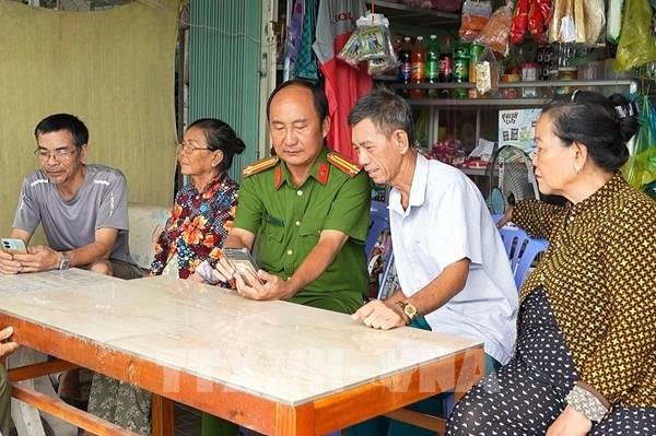 “Đại sứ” số mang công nghệ đến từng ngõ nhỏ Cần Thơ