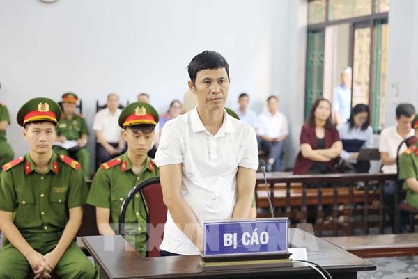 Miễn trách nhiệm hình sự đối với bị cáo Thái Khắc Thành trong vụ án “gà lôi trắng”