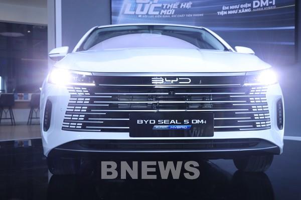 BYD SEAL 5 ra mắt tại Việt Nam: Sedan hạng C tiết kiệm nhất phân khúc